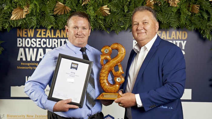 “Didymo Dave” celebrated with Minister’s biosecurity award