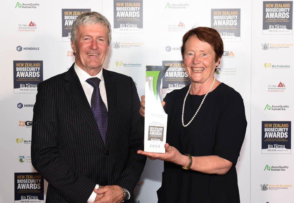 Winner: Linda Peacock - Minister's Biosecurity Award