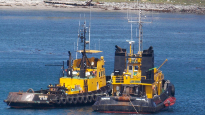 Tug clean and clear or pests and bio fouling vs one requiring bio fouling Chatham Islands biosecurity